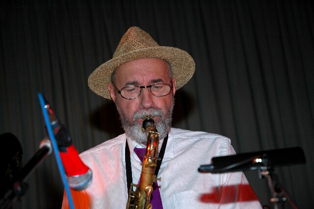 min 2008 11 08 fous swing 282